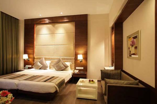 Hotel Mint Oodles 2 Mins To Nehru Enclave Metro New Delhi