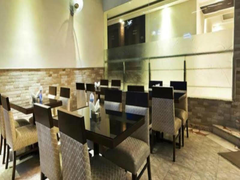 Fabhotel Marble Arch Karol Bagh Hotel