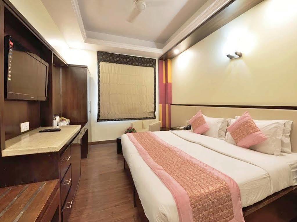 Fabhotel Marble Arch Karol Bagh