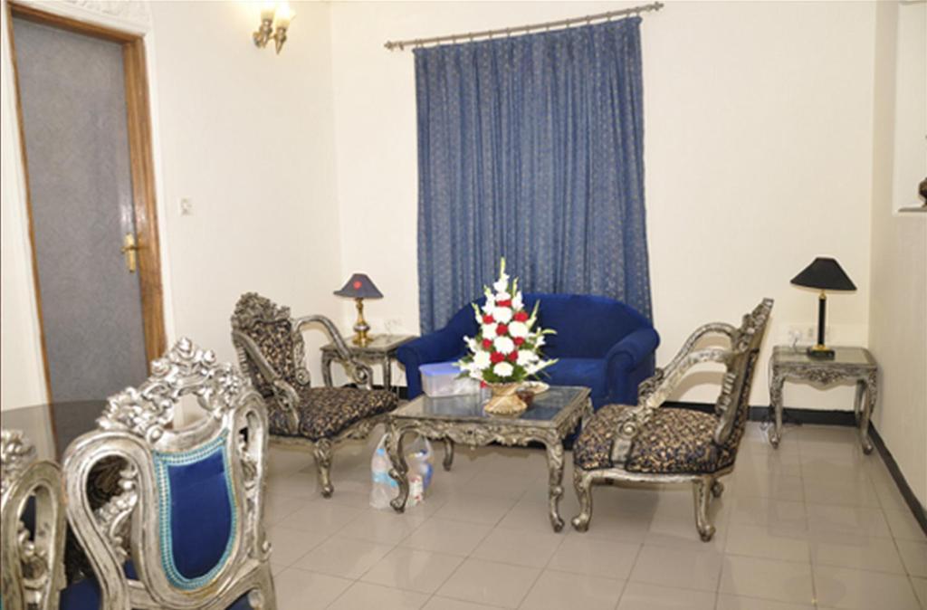 Ivory Palace Hotel