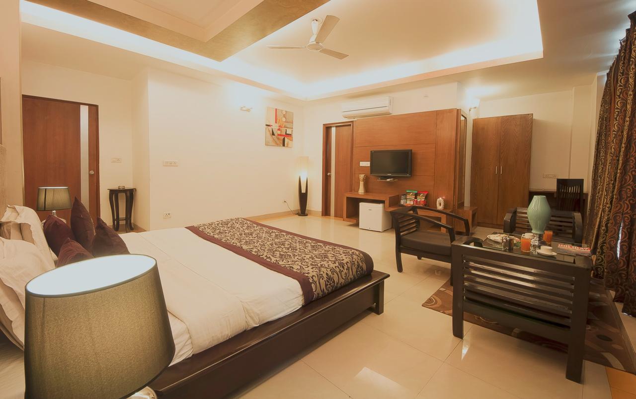 Hotel Delhi 37 Near - Delhi Airport New Delhi