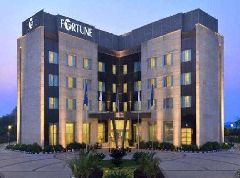 Hotel Fortune Park Orange, Sidhrawali, Gurugram - Member Itc Hotels' Group 4*