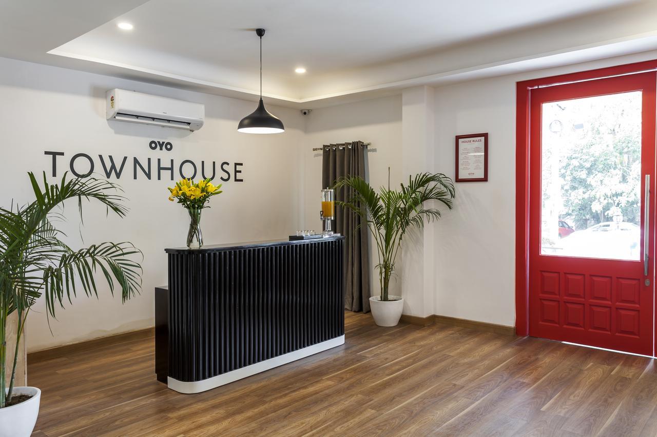Hotel Oyo Townhouse 008 Greater Kailash 3*