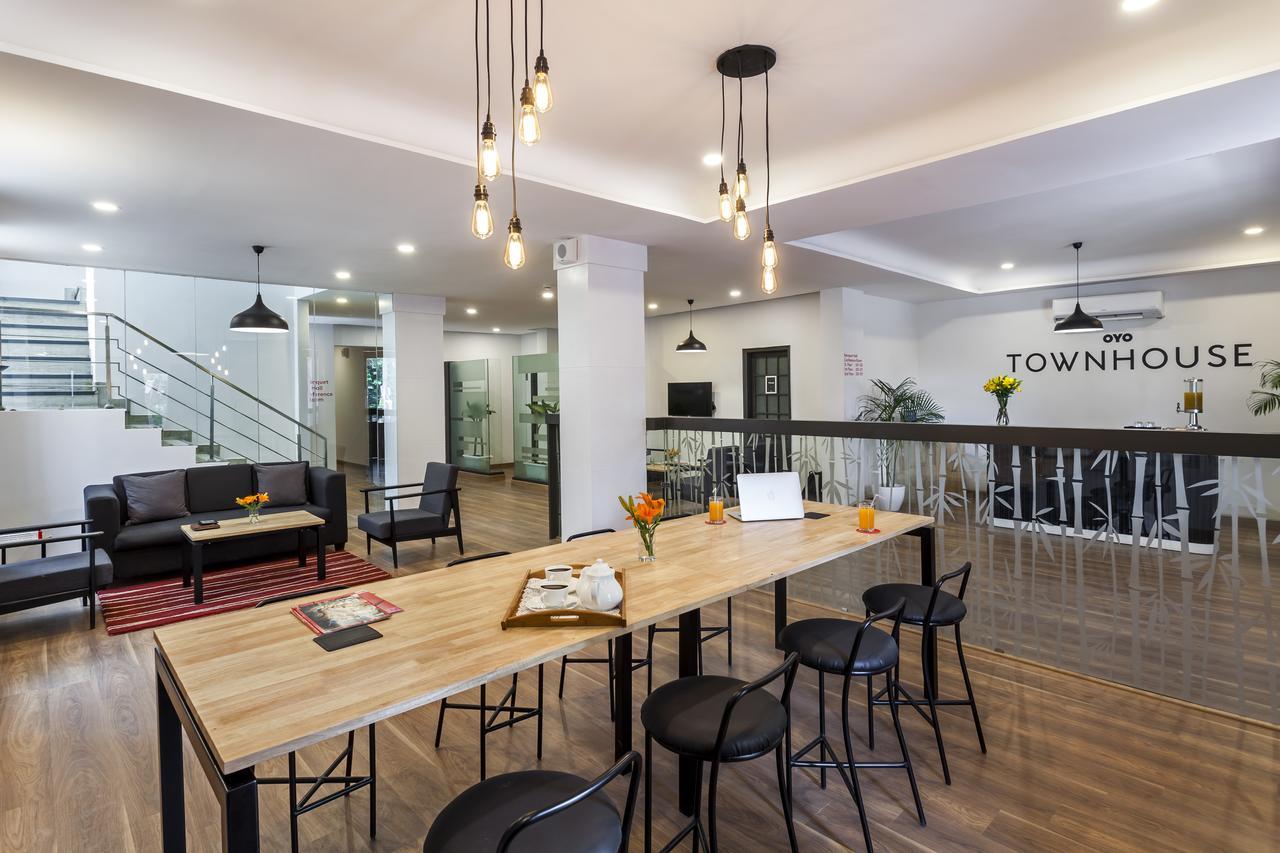 Hotel Oyo Townhouse 008 Greater Kailash 3*