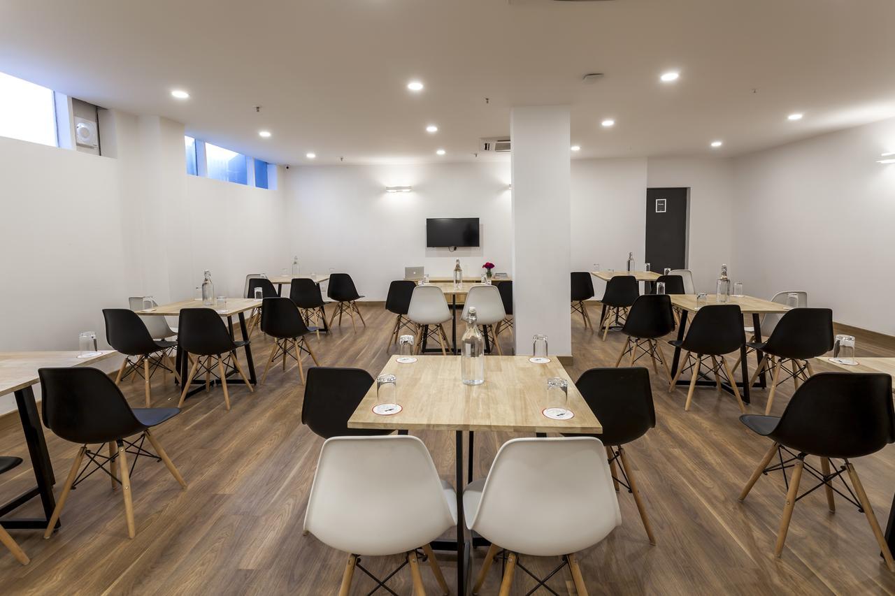Hotel Oyo Townhouse 008 Greater Kailash 3*