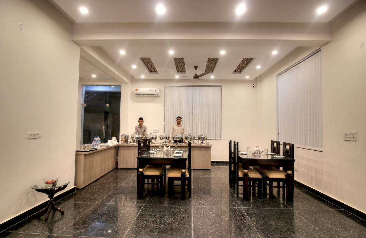 Airport Ark Of Avalon 3* New Delhi
