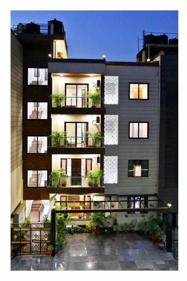 Phoenix Luxe Roooms Bed & Breakfast New Delhi
