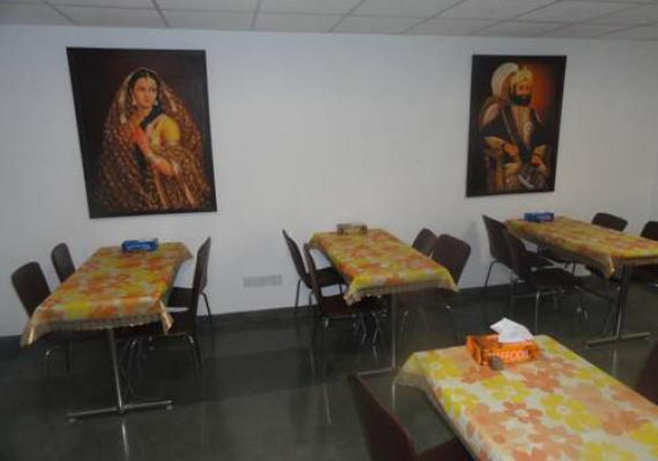 Acomodação com café da manhã  Exotic Nova Deli