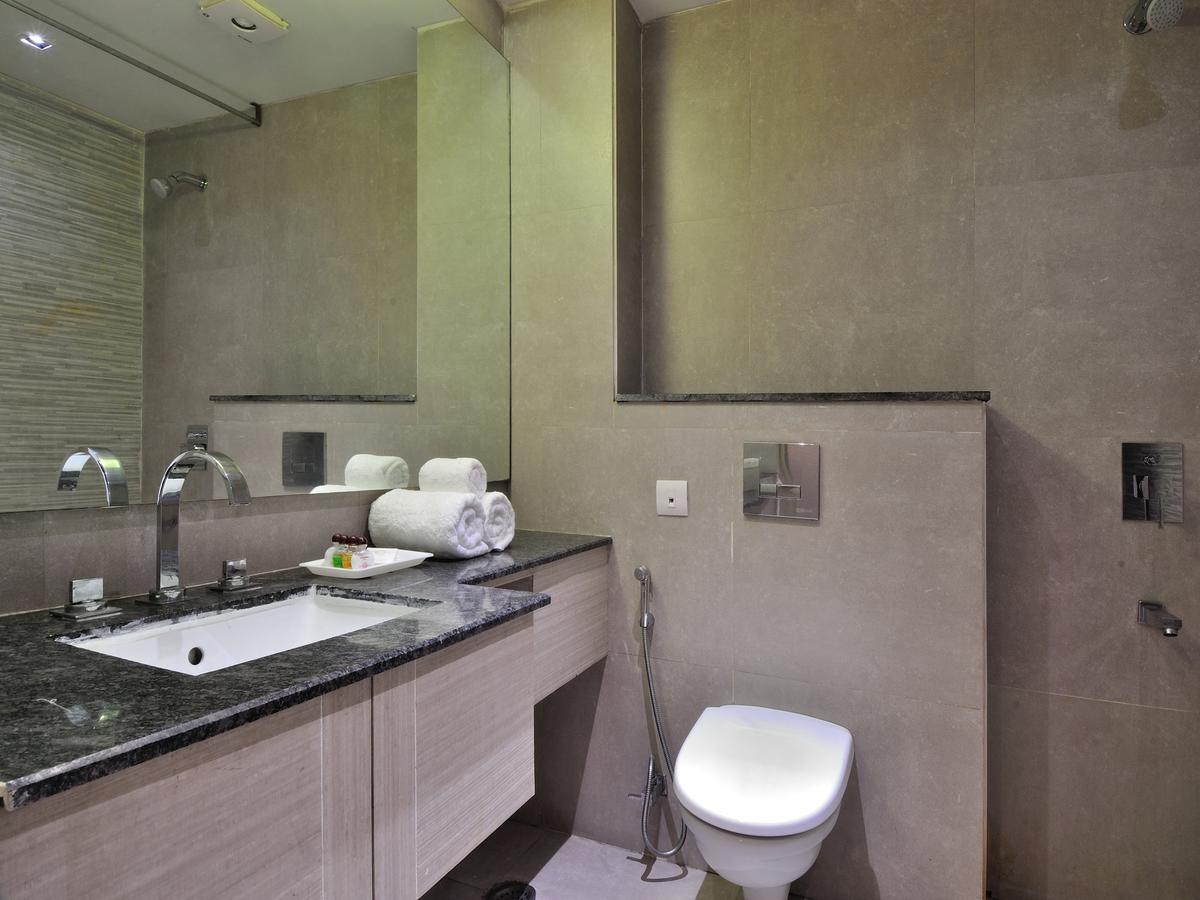 Royal Grand - Opposite Axis Bank East Patel Nagar 3* New Delhi