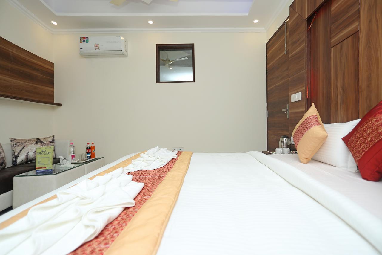 Hotel Aerostay