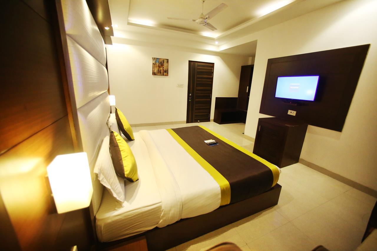 Aero Star Near Delhi Airport New Delhi