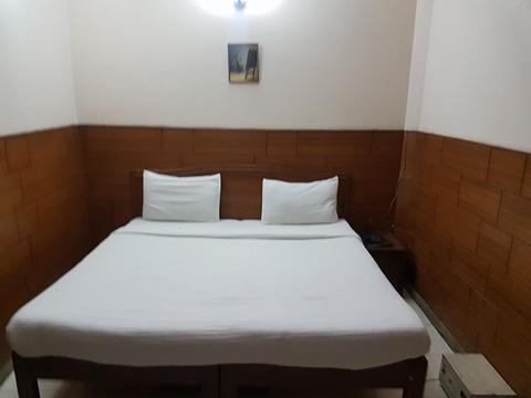 Hotel Fabexpress Lloyd House 3*