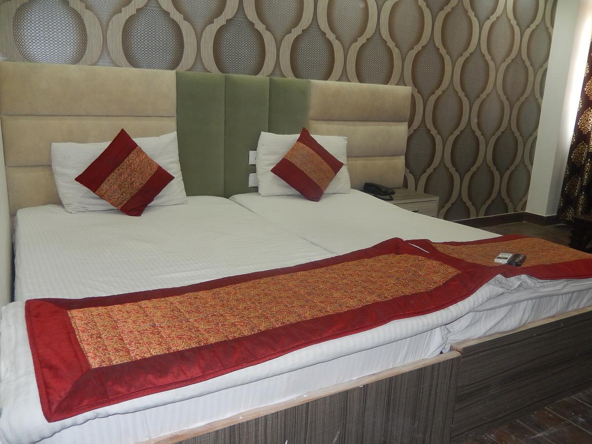 Guest house A Orchid Garden New Delhi