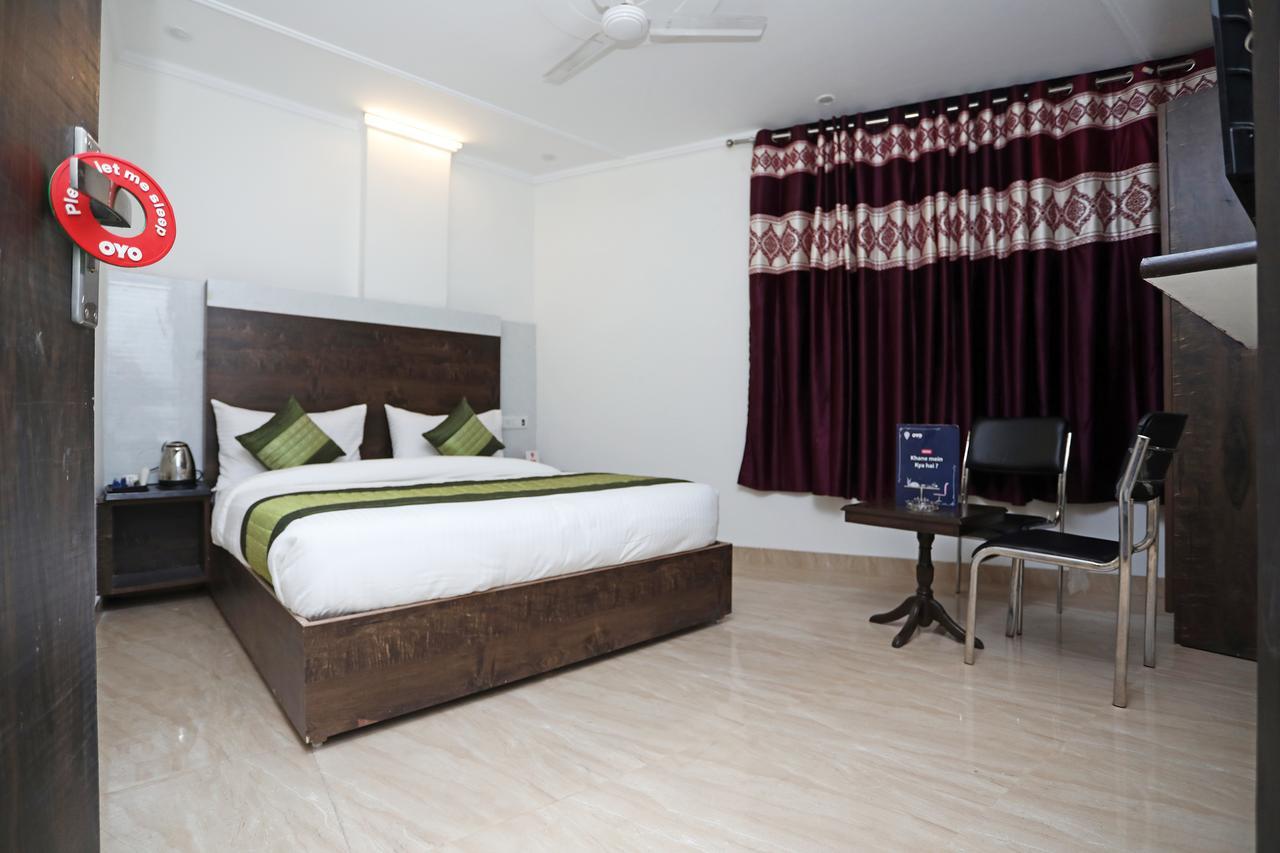Hotel Fabhotel S Ambience Delhi Airport 3*