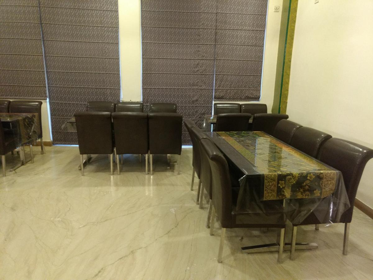 Centre Nizamuddin Hotel