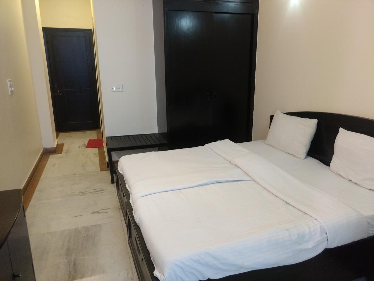 Hotel Centre Nizamuddin New Delhi