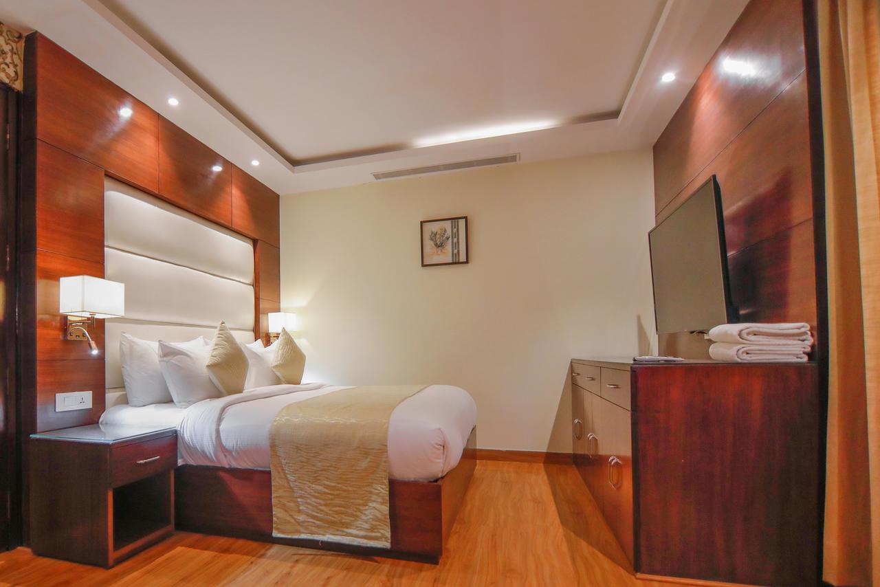 The Grand Parisian Hotel 3*
