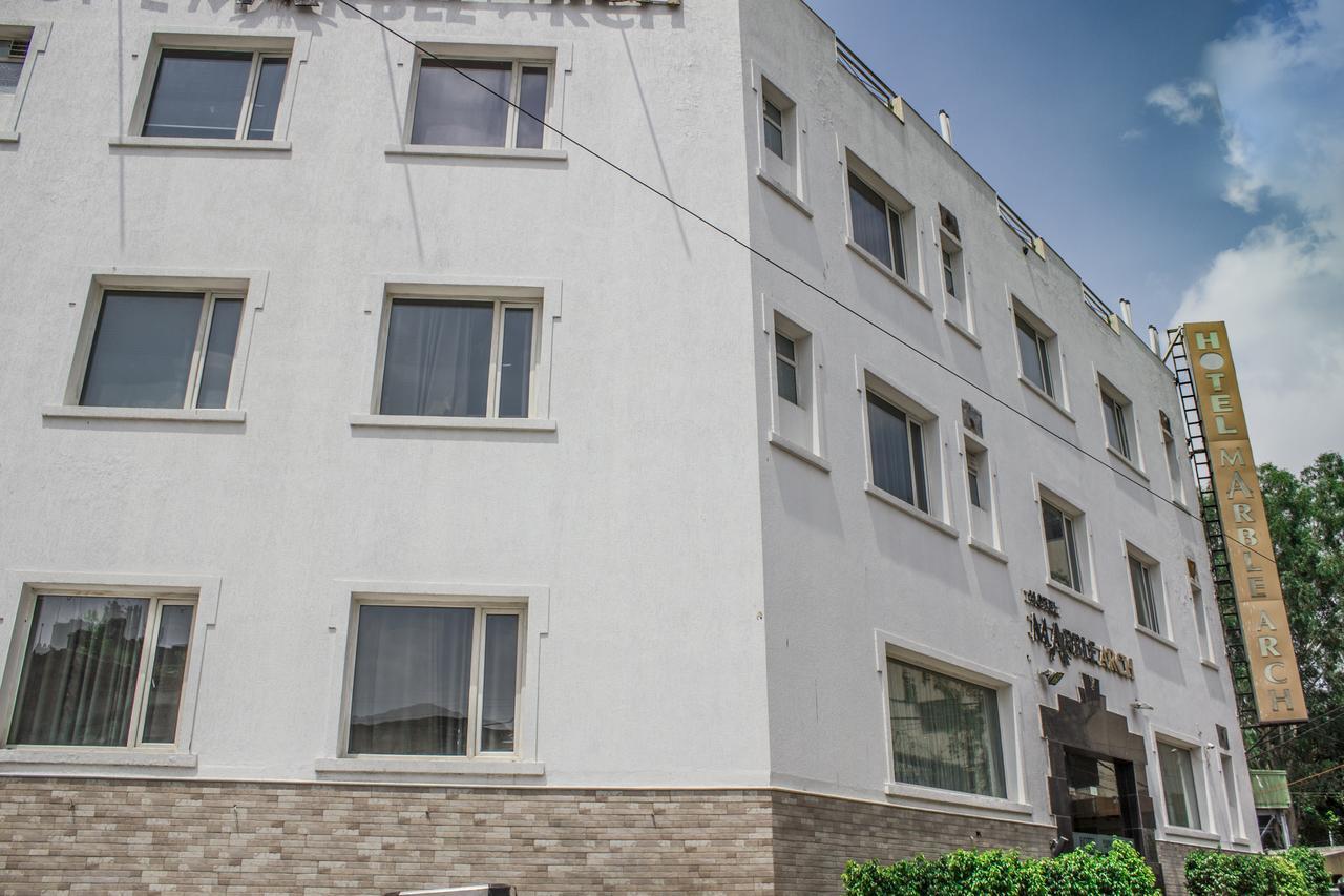 Fabhotel Marble Arch Karol Bagh 3*
