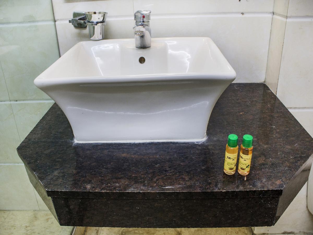 Fabhotel Marble Arch Karol Bagh 3*