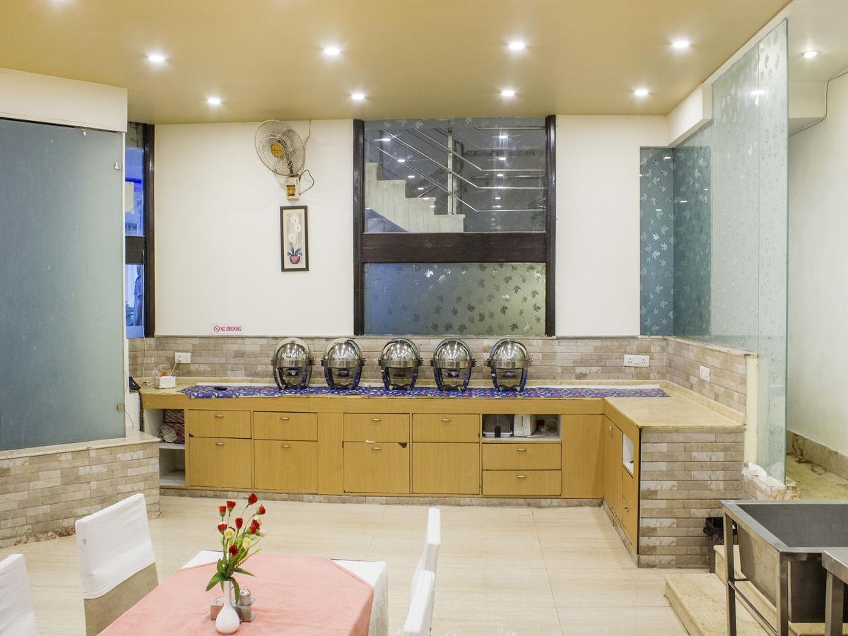 Fabhotel Marble Arch Karol Bagh