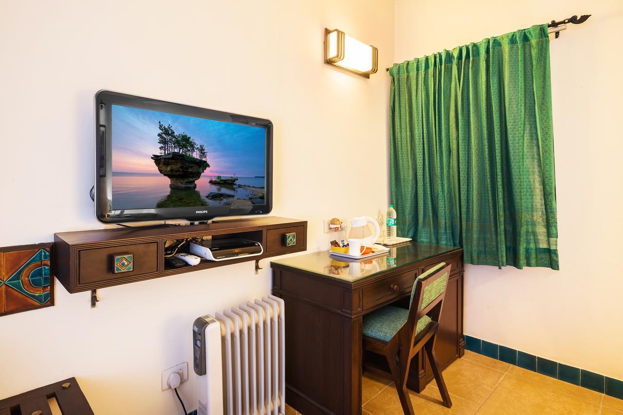 Home@f37 Kailash Colony Metro Hotel 3*