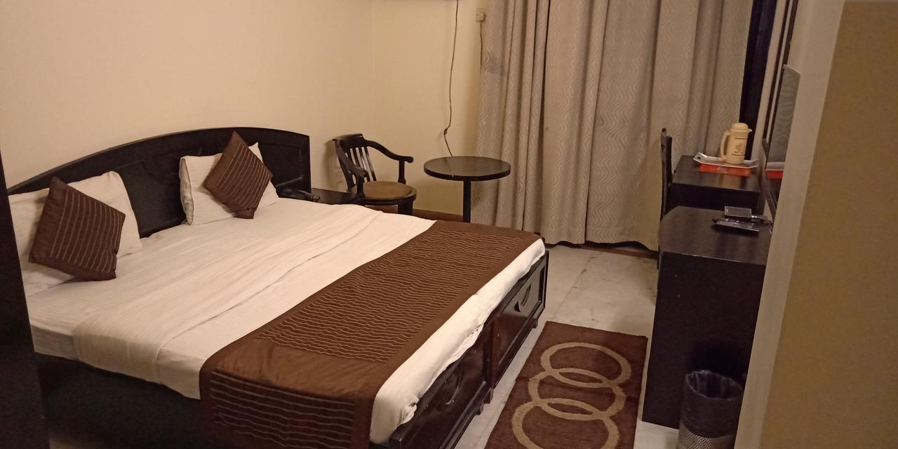 Hotel Centre Nizamuddin New Delhi