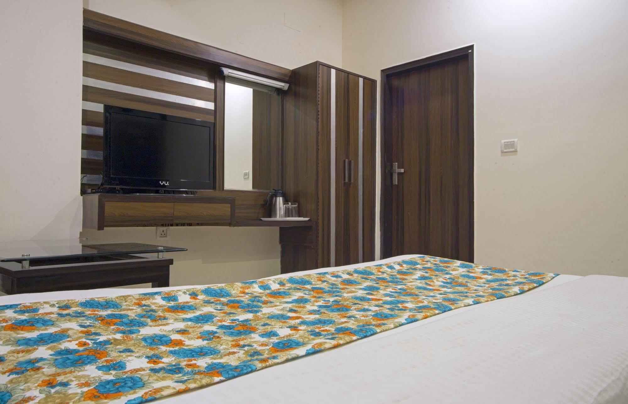 Baba Inn-by Rcg Hotel New Delhi