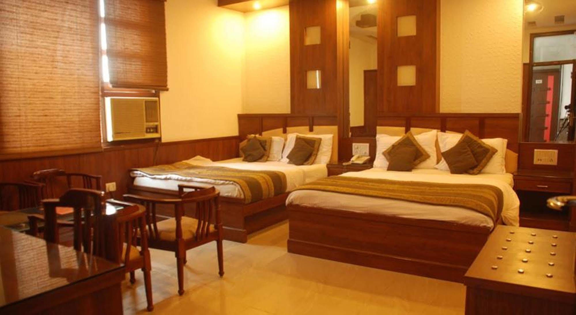 Baba Inn-by Rcg New Delhi