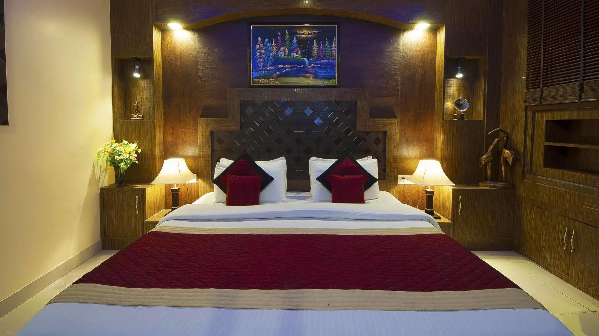 Airport Vishal Residency Hotel