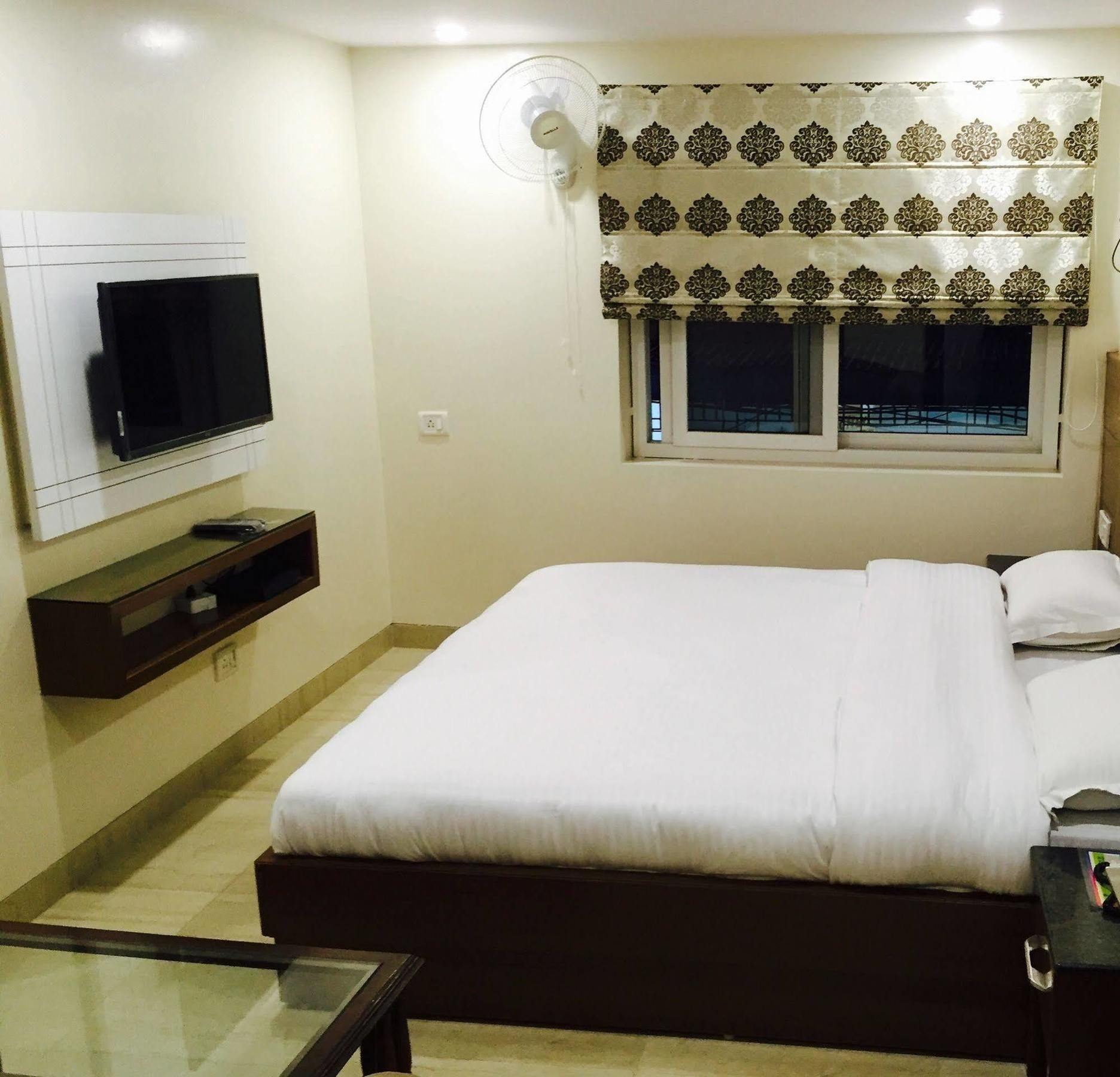 Hotel Avtar 2*
