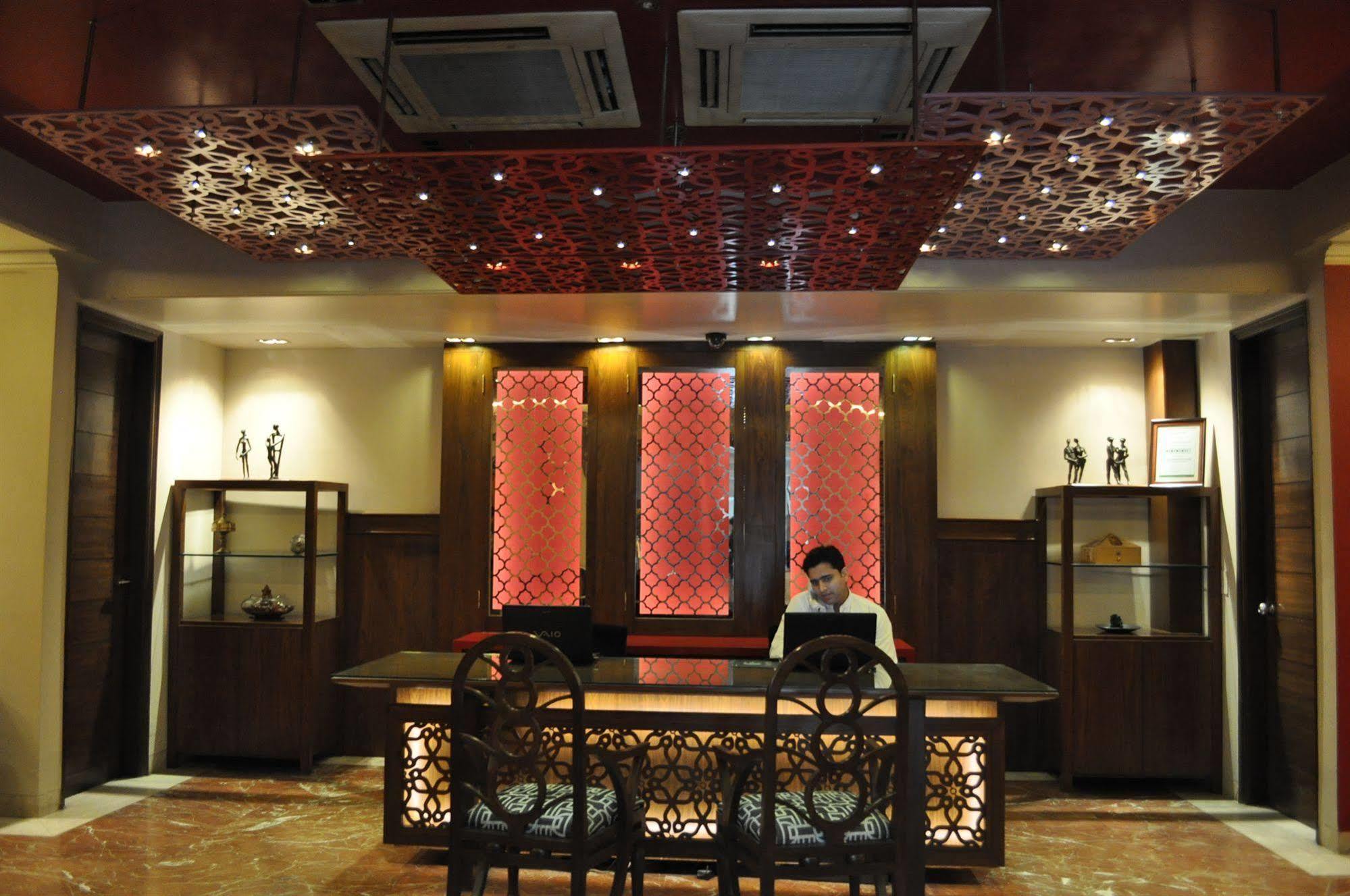 Hotel ​justa Panchsheel Park 4*