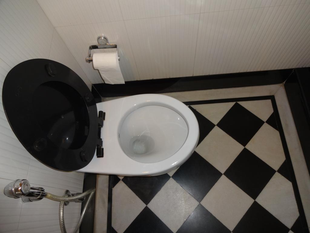 Broadway Hotel Delhi (National Capital Territory of India)