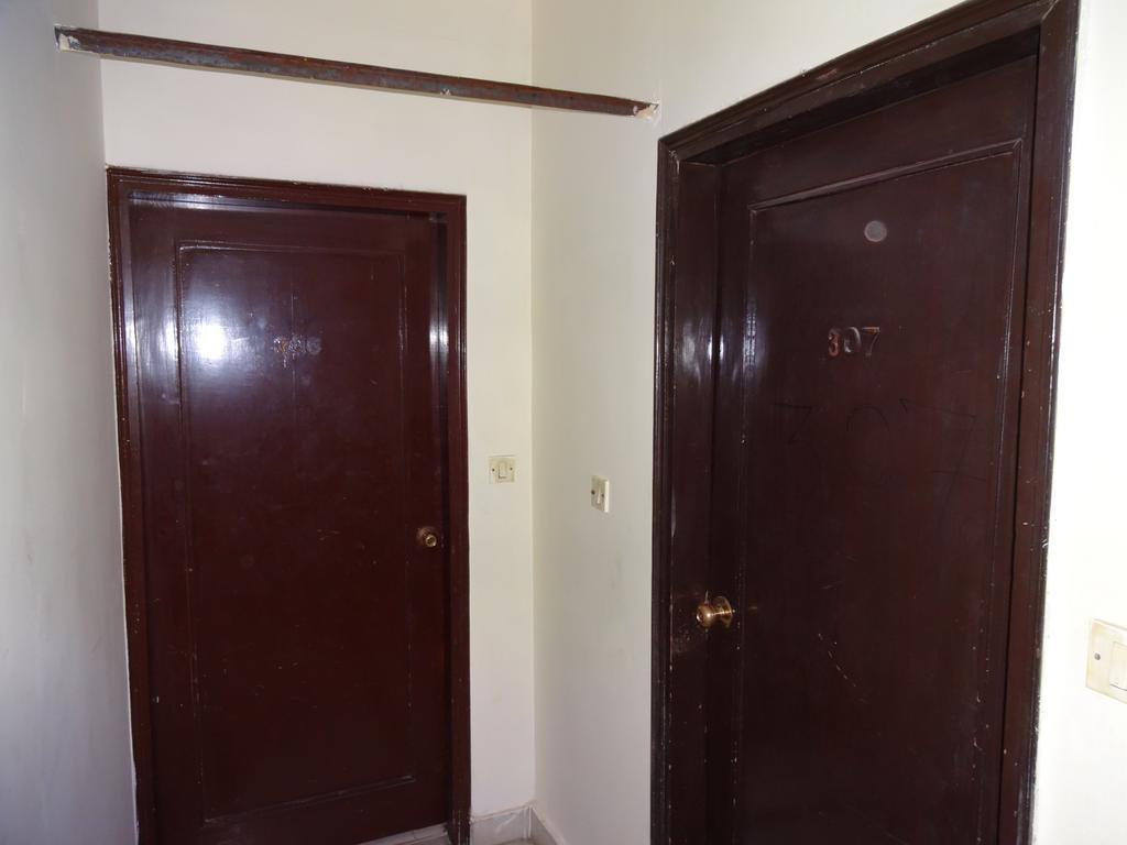 Elegant International Hotel New Delhi