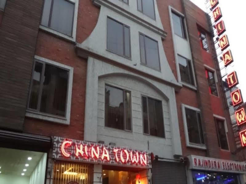 China Town Hotel 3*