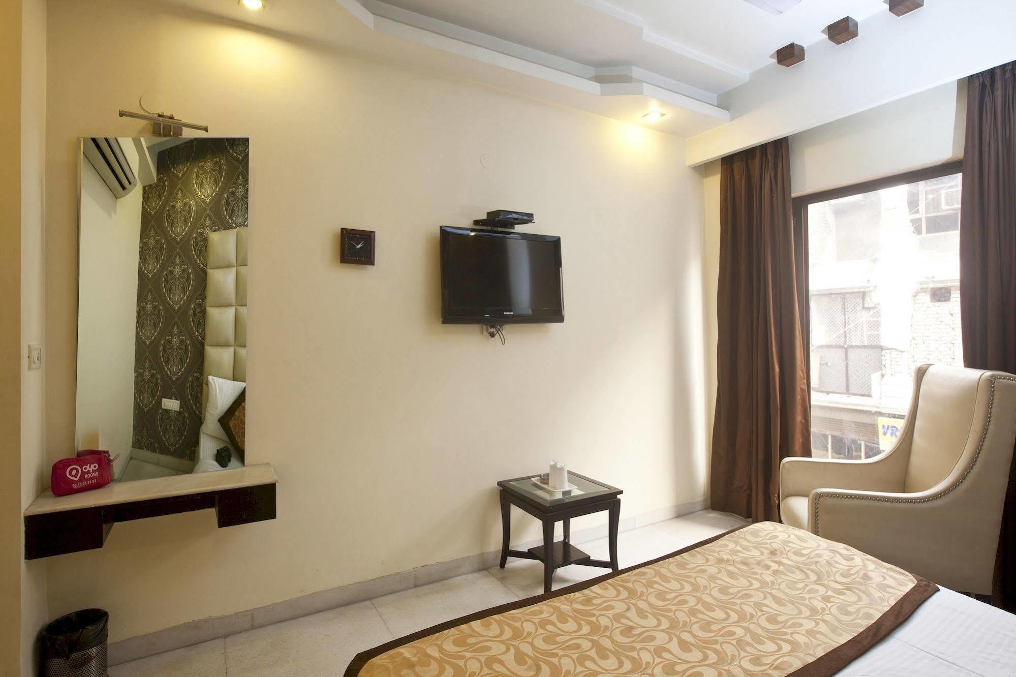 China Town Hotel 3*