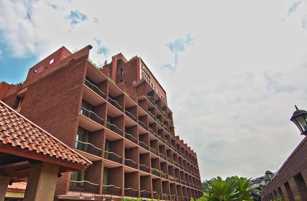 Hotel Jaypee Siddharth 5*