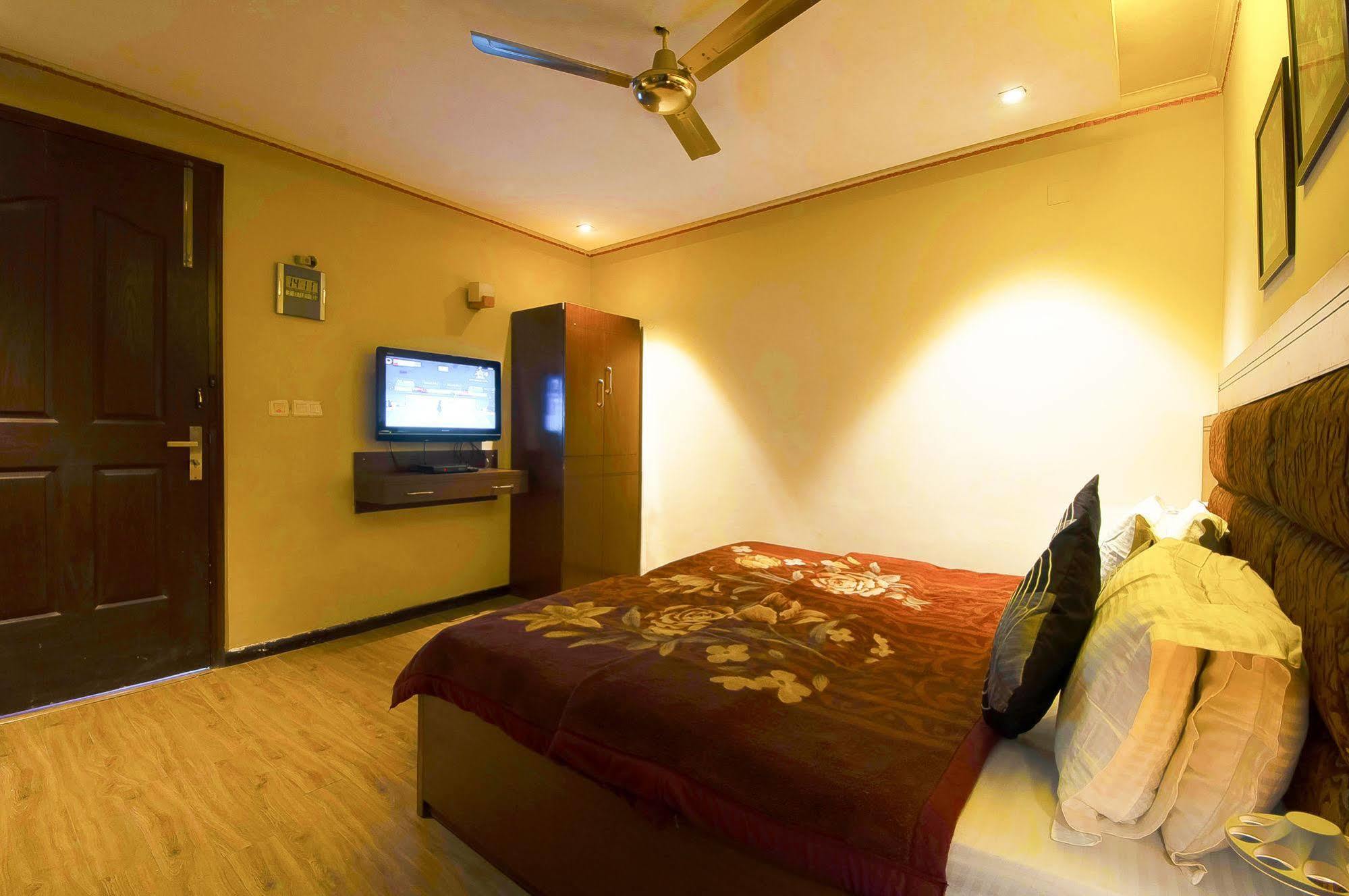 Centre 3* New Delhi