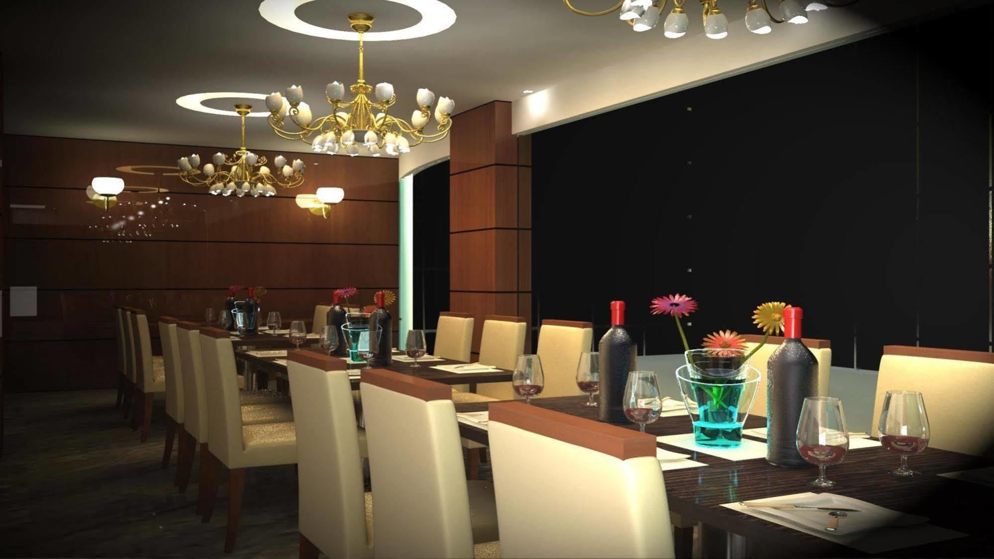 Signature Grand 3* Nova Deli