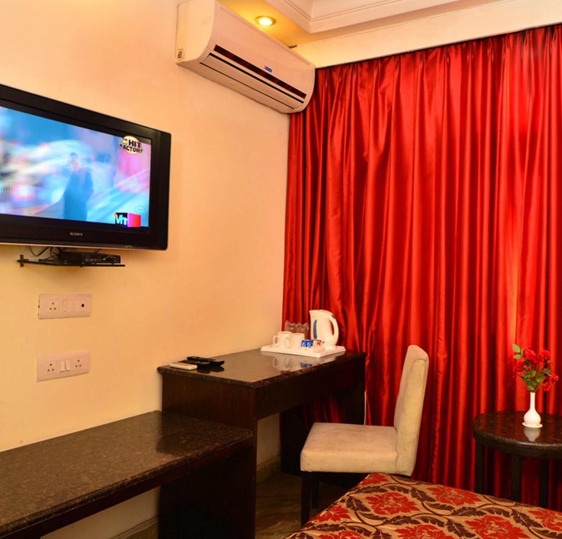 Shanti Palace West Patel Nagar