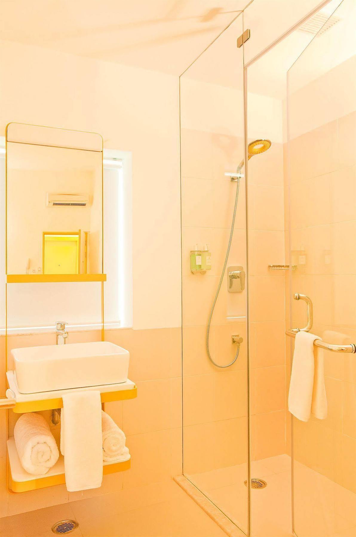Bloomrooms @ Link Road New Delhi