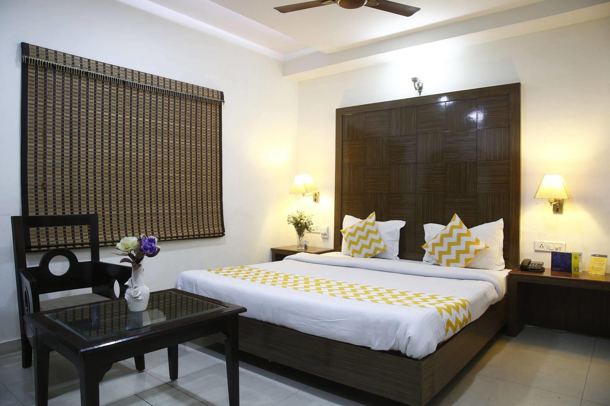 Mohan International 3* New Delhi