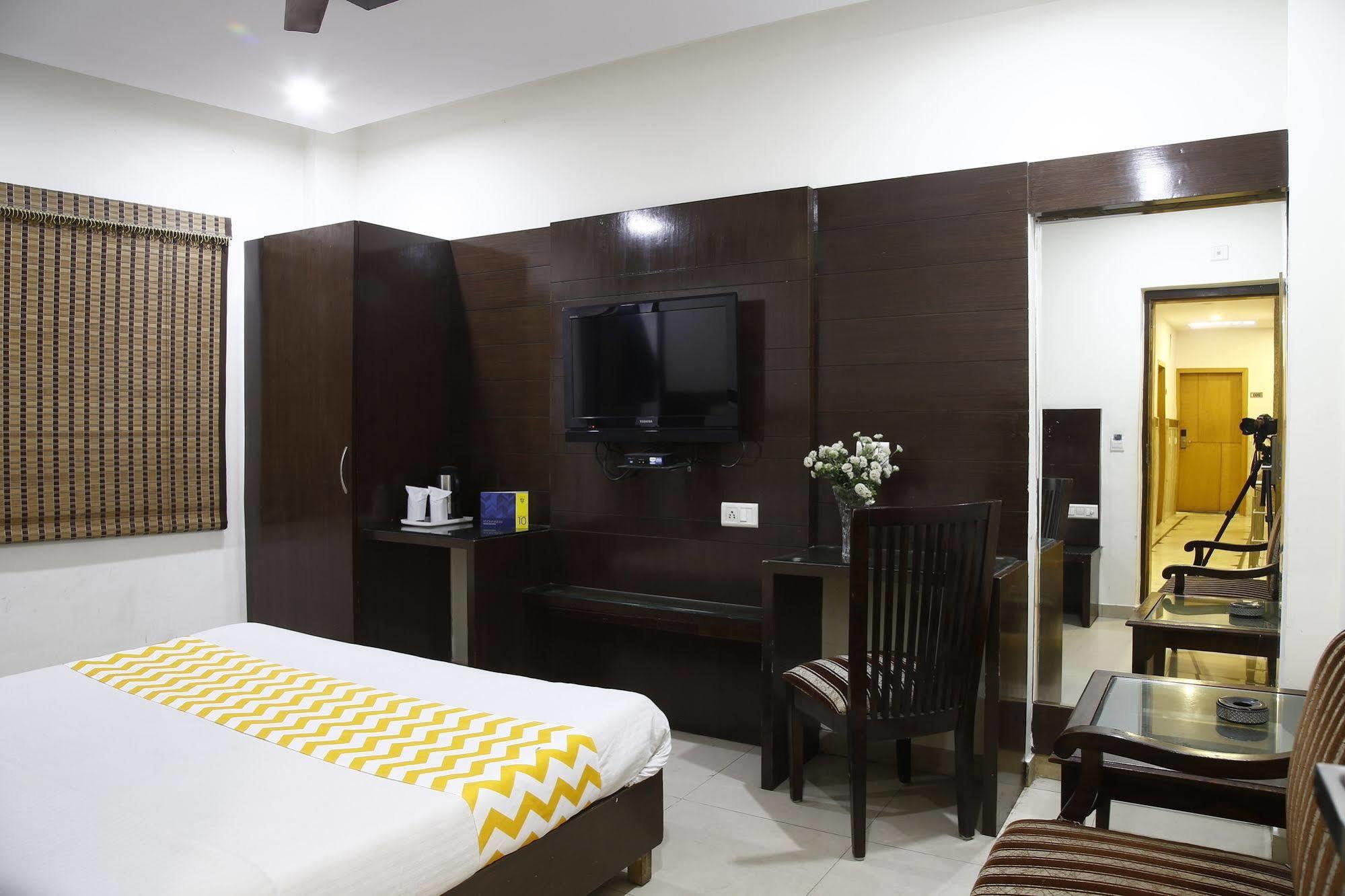 Mohan International 3* New Delhi