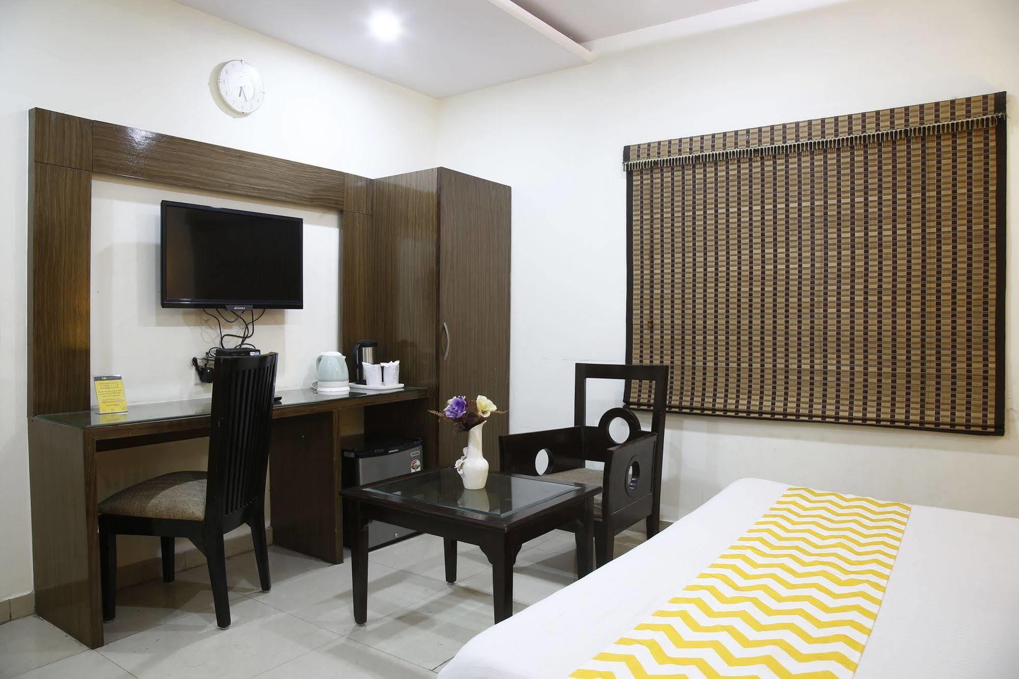 Mohan International 3* New Delhi