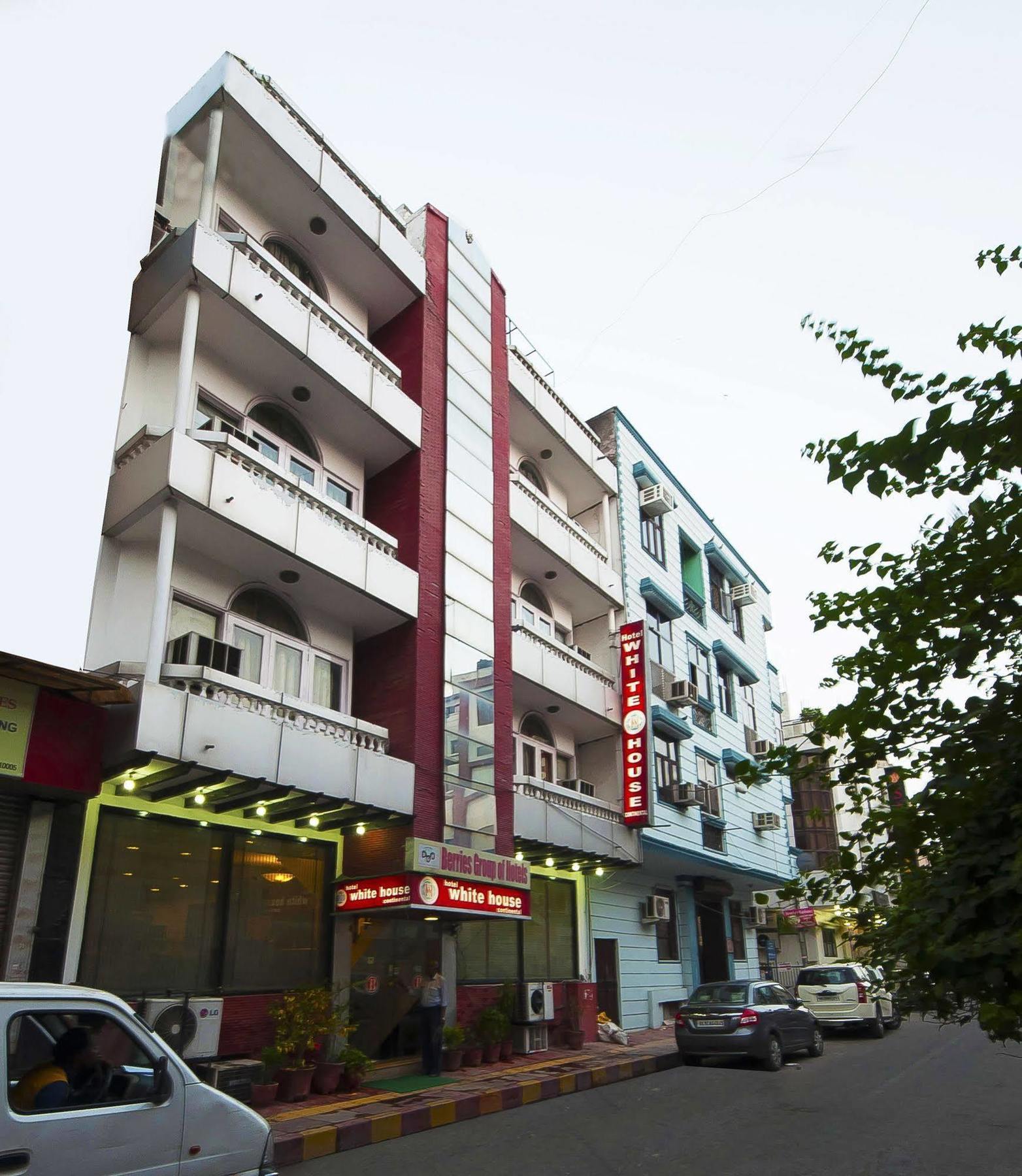 Capital O 2382 White House Continental Hotel Delhi (National Capital Territory of India)
