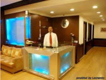 Capital O 2382 White House Continental 3*
