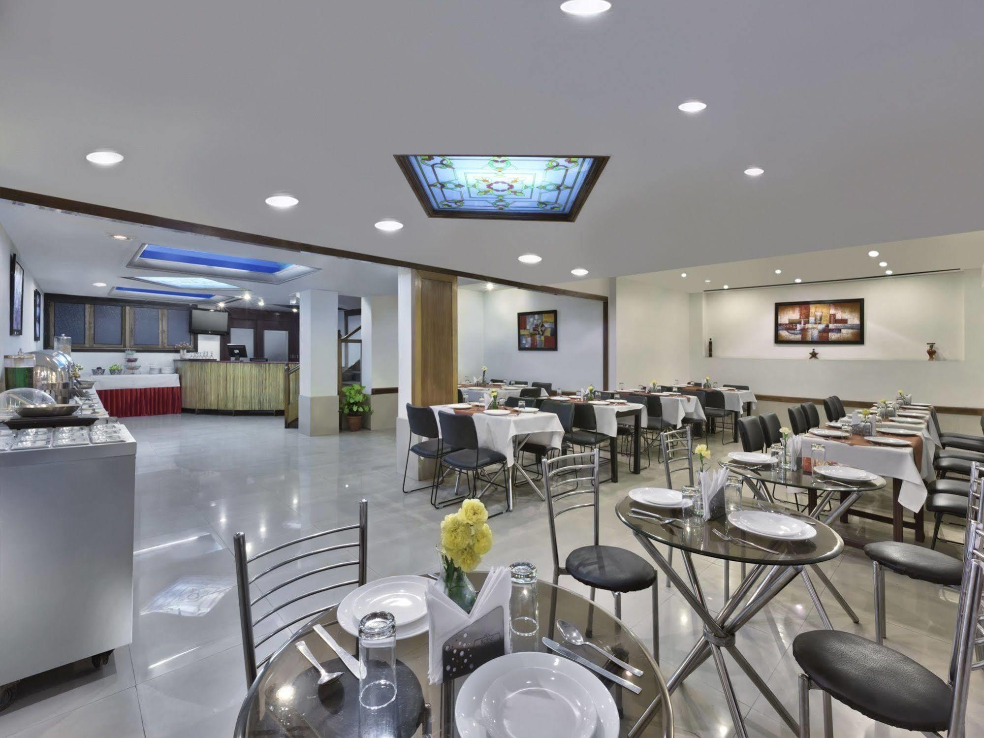 Regale Inn 3*