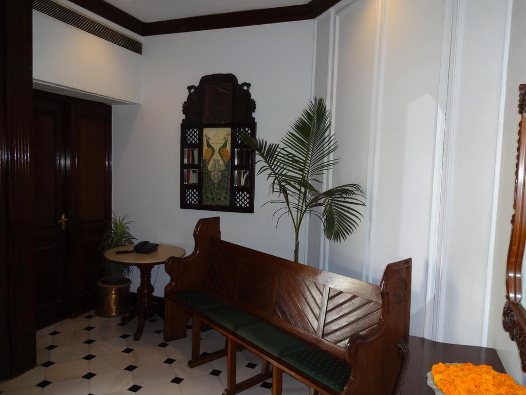 Broadway 3* Delhi (National Capital Territory of India)