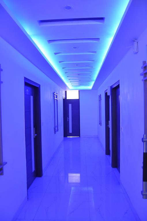 Excel Apartment *