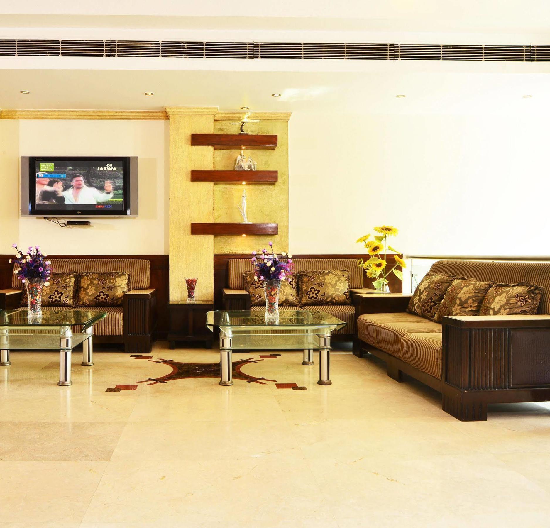 Shipra International Hotel 3*