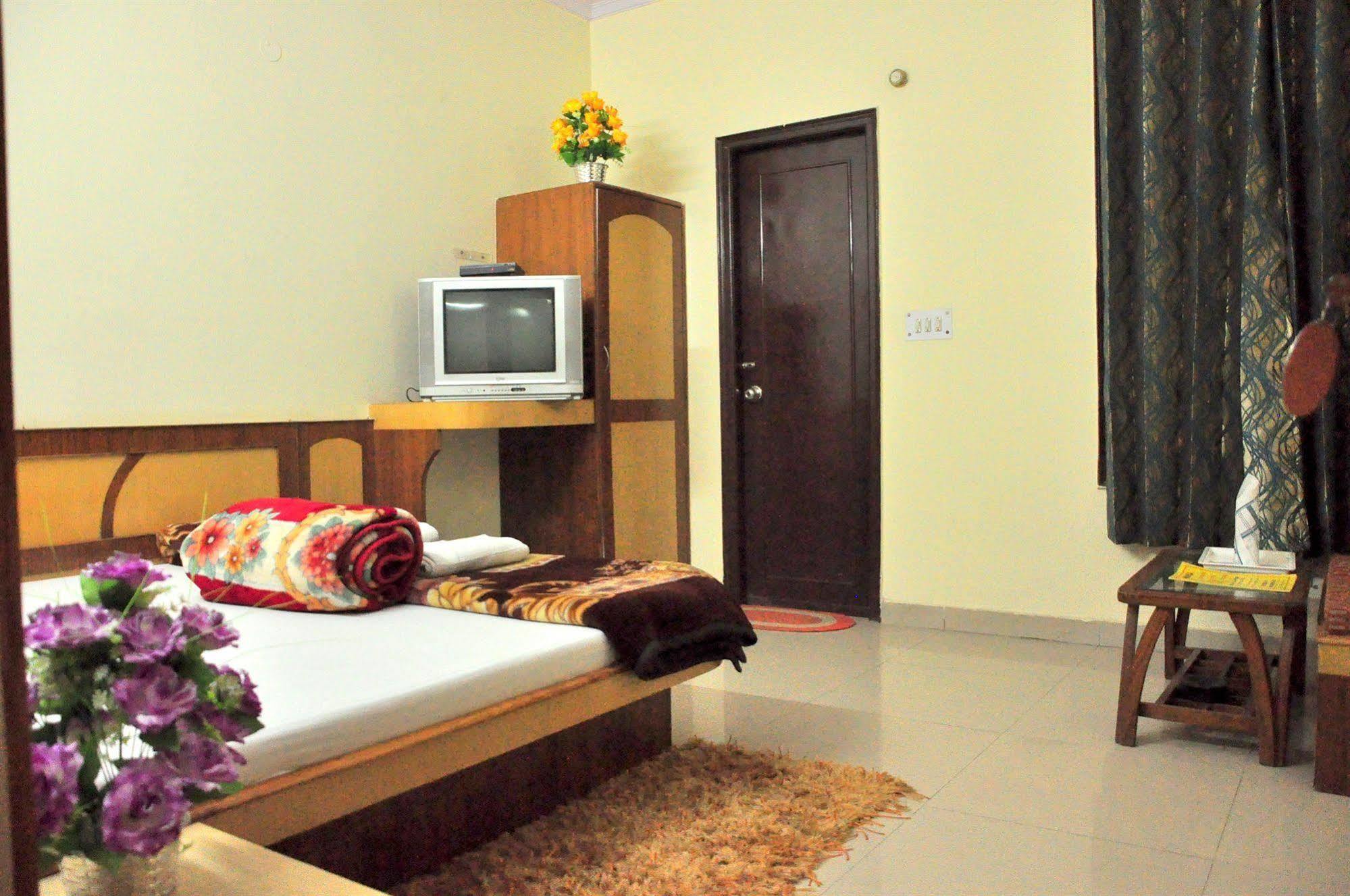 Ganga Hotel